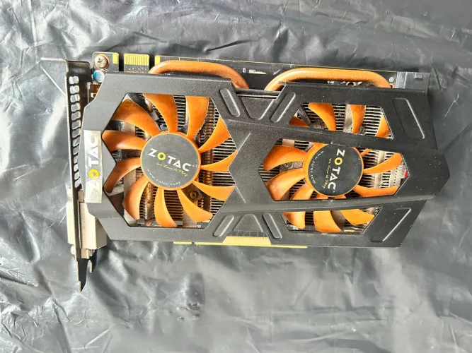 Placa de video zotac 650ti boss