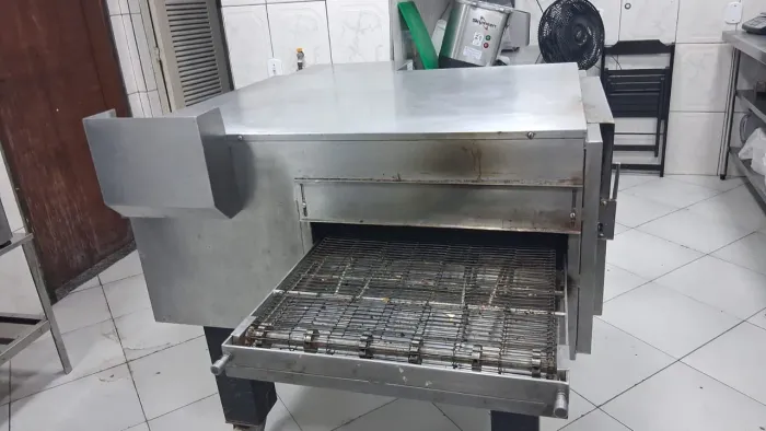 Forno esteira