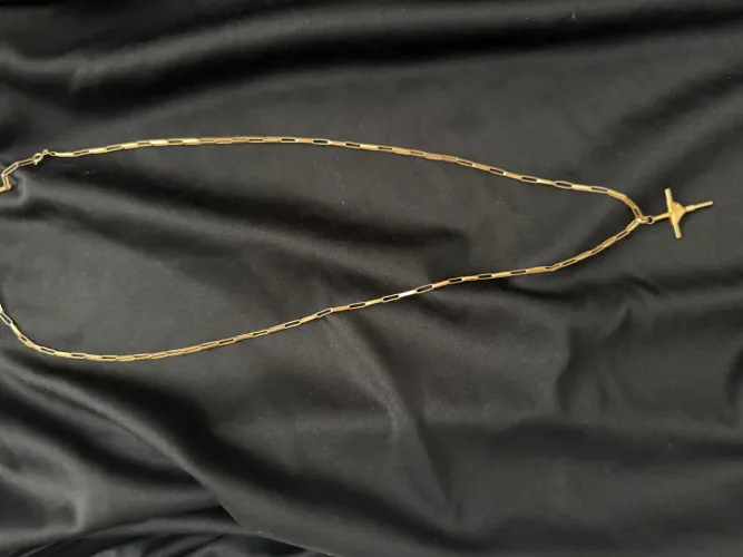 Corrente de ouro com defesa