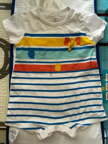 Roupas RN de marca