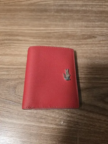 Carteira de couro Lacoste vermelha