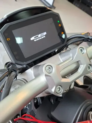 Cb 1000r