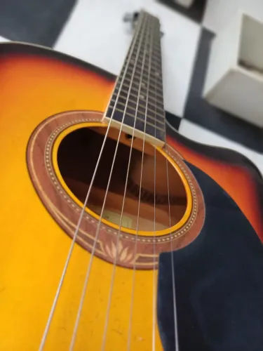 Vendo ou troco violão!