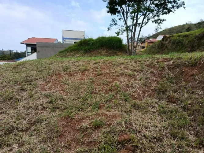 Terreno à venda, 210 m² por R$ 295.000,00 - Centro - Guararema/SP