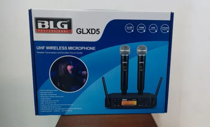 Kit Microfone sem fio BLG - Modelo GLXD5 - Novo - Open Box