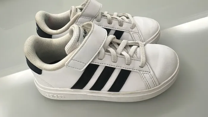 Tênis infantil Adidas