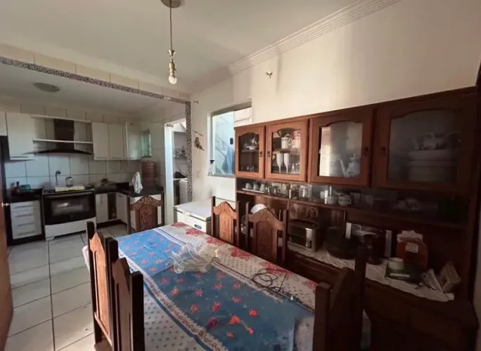 AM-vende-se casa em jabour
