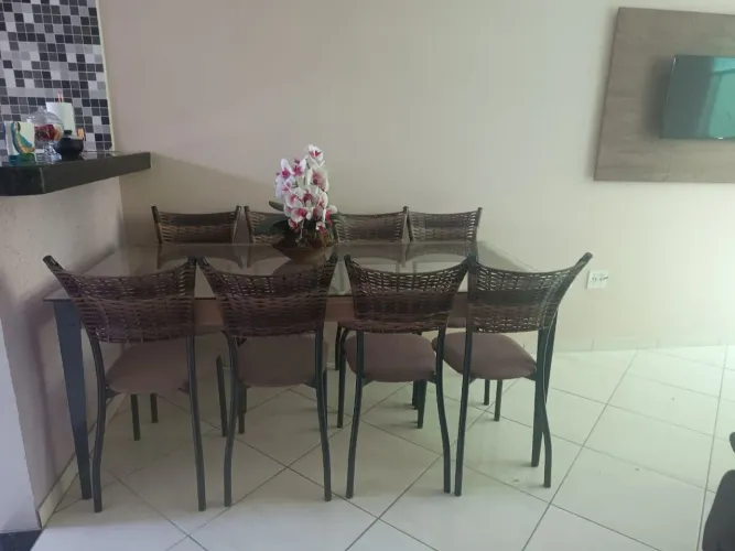 Mesa 8 cadeiras