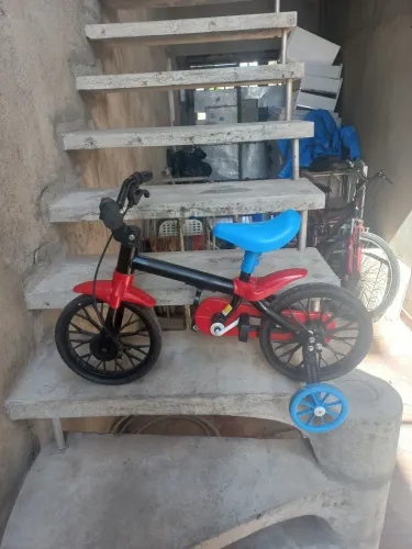 Vende-se bicicleta infantil (masculina)
