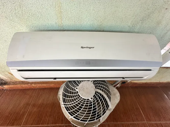 Ar condicionado Springer 12.000 Btus