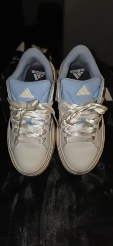 Tenis adidas grande court