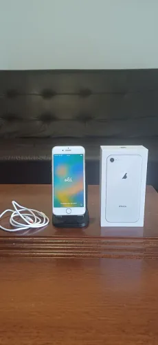 iPhone 8 64GB Branco Impecável + Caixa e Acessórios