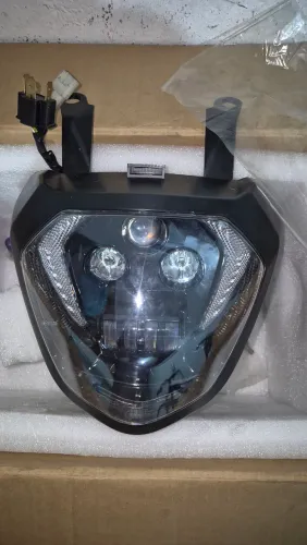 Farol MT07 