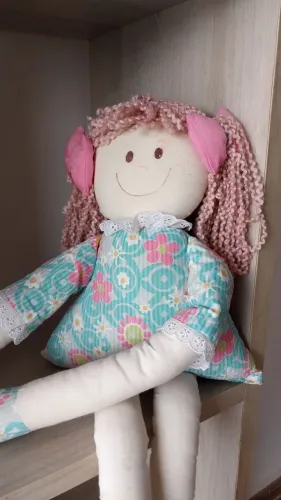 Boneca de pano grande