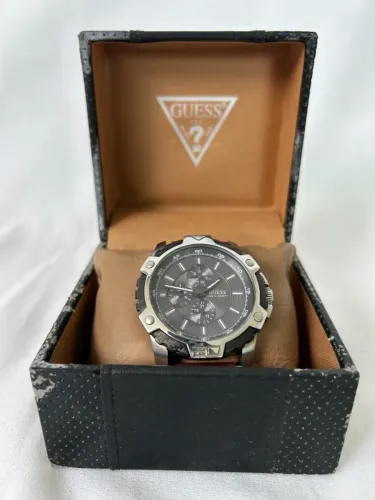 Relógio Guess Steel, ref. W14558G2 ? usado, acompanha caixa original.