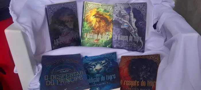 6 livros de Colleen Houck