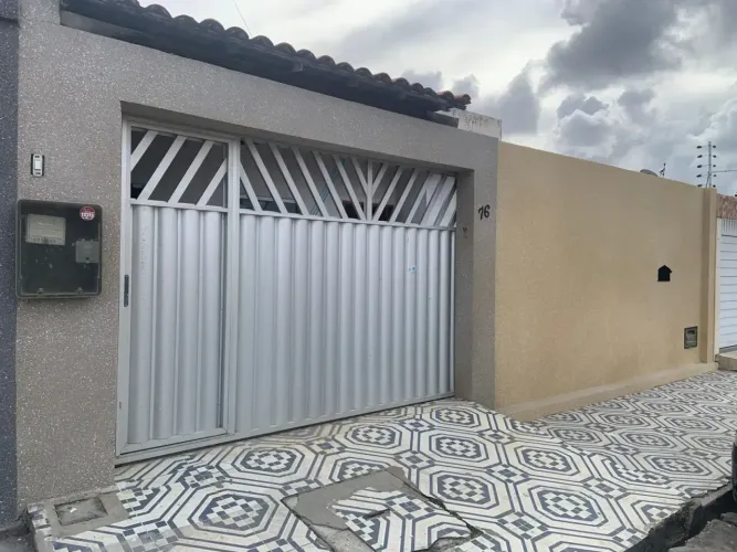 Casa à venda em rua pública, FAROLÂNDIA, Aracaju, SE