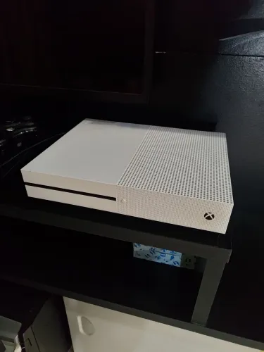 Xbox One S + COD Infinite Warfare edição legacy