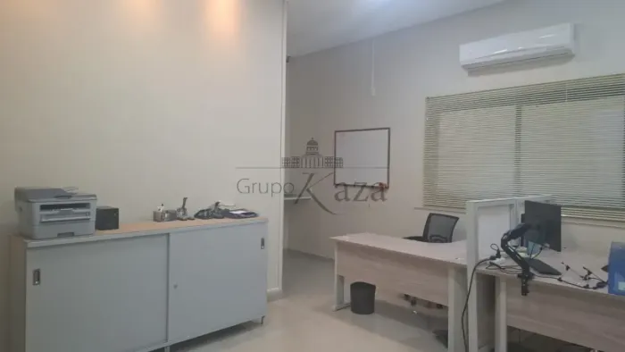 Oportunidade - Ponto Comercial - Jardim Satélite - 205,40m².