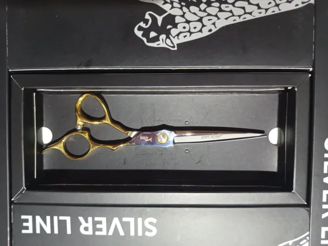 Tesoura de corta cabelo Jaguar silver line profissional 