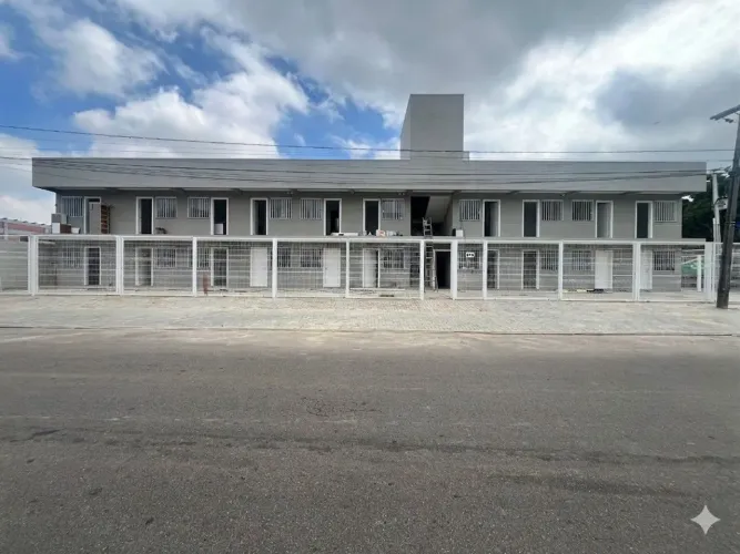 Kitnet com 1 dormitório para alugar, 30 m² por R$ 1.550,00/mês - Hauer - Curitiba/PR