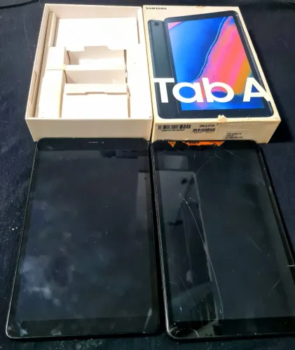 2 tablets Samsung Galaxy Tab A 8.0 S Pen.