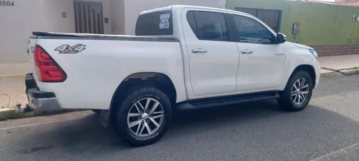 Toyota Hilux CD SRV 4X4 2.8 TDI Diesel Aut. 2020