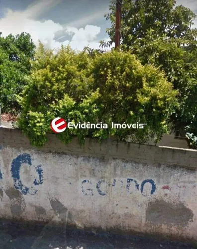 Terreno à venda, 2700 m² por R$ 650.000,00 - Vila dos Três Irmãos - Águas da Prata/SP
