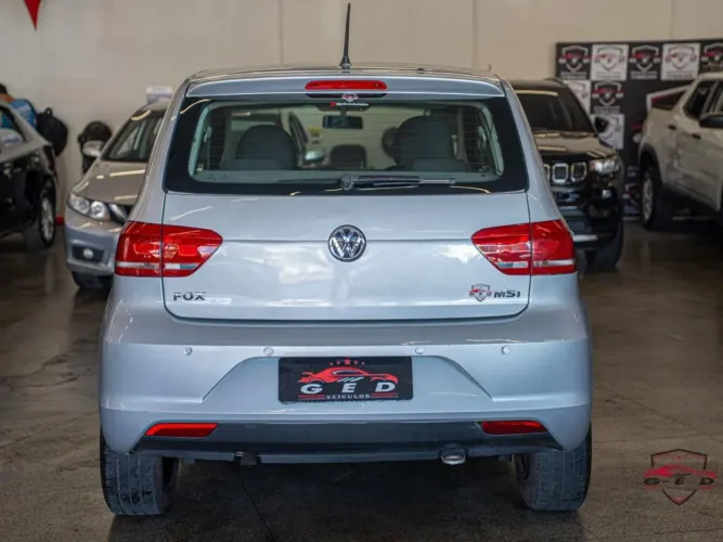 Volkswagen Fox Trendline 1.6 Flex 8V 5P 2015