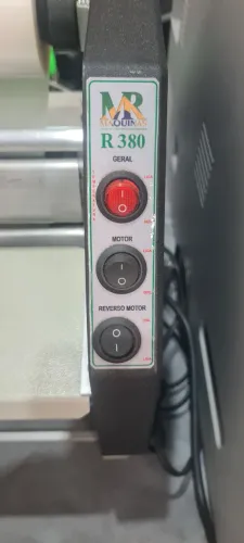Máquina de plastificar
