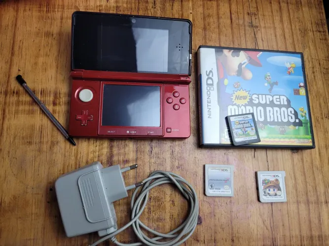 Nintendo 3DS com 3 Jogos Mario Físicos