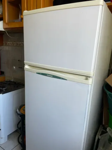 Geladeira cônsul, estragou e não levei para o concerto.