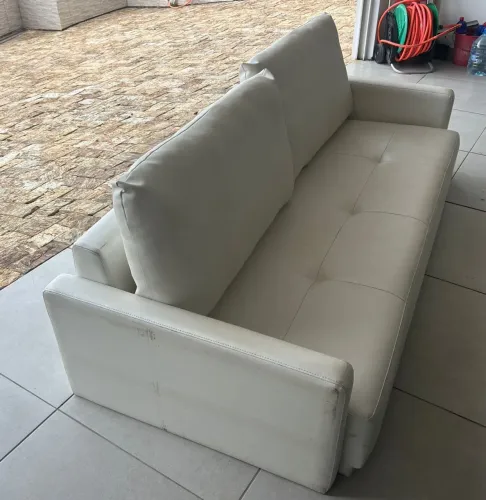 Sofá branco 2 lugares 