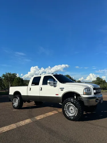 Ford F-250 XLT 4.2 180cv CD TB Diesel 2004