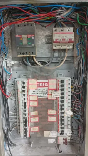 Eletricista Industrial e Residencial/Automação Residencial Whatsapp: *