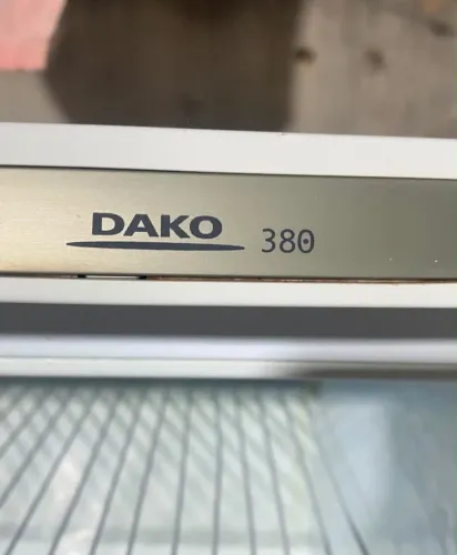 Geladeira Dako 380