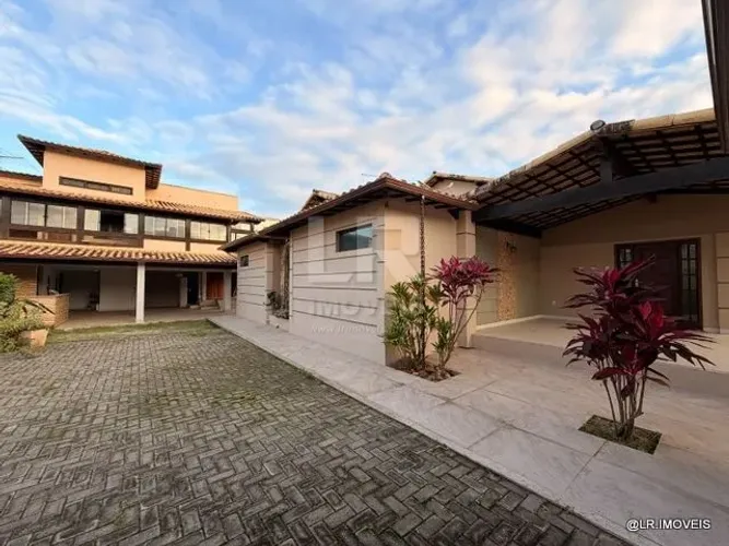 Casa de luxo com 4 quartos e lazer completo no Sopotó - S01