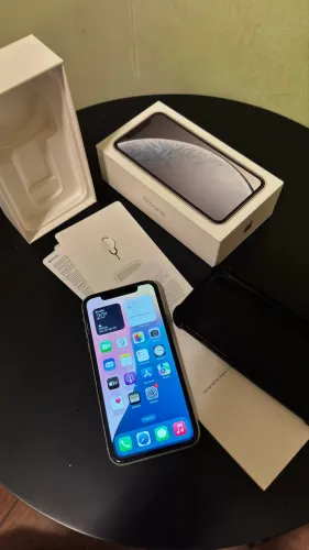 iPhone XR 128GB