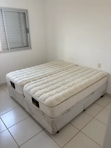 Cama Box Baú King Koil Oxford Pillow Top + Colchão Molas LFK (2 módulos)