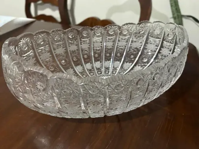 Belíssima peça para mesa em cristal antiga - possivelmente Bohemia ?lapidação estrelas