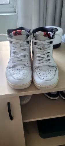 Air Jordan 1 Retro High OG 'Yin Yang'