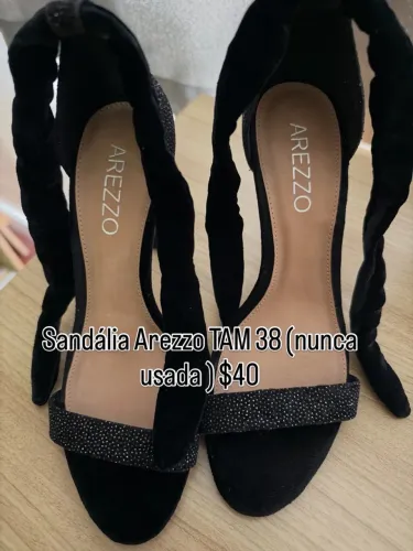 Sandália Arezzo