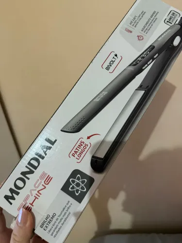 Prancha de cabelo usada poucas vezes