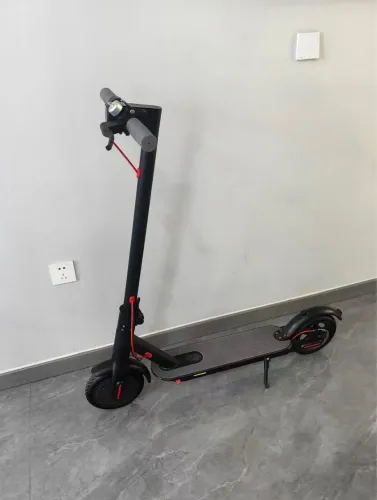 Patinete elétrico 350w atinge 32km autonomia 30 km