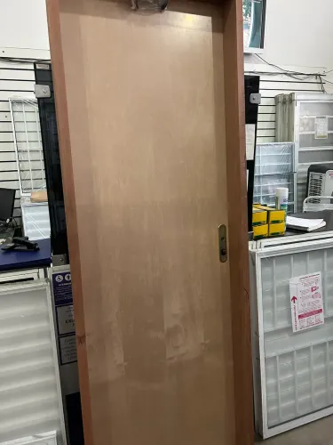 PORTA DE MADEIRA PARA VERNIZ MONTADA COMPLETA FOLHA 70 E 80 BATENTE 14CM