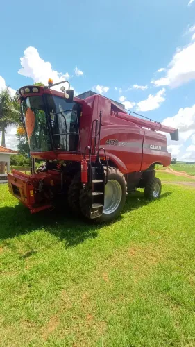Colheitadeira Case IH 4130 + duas plataformas 