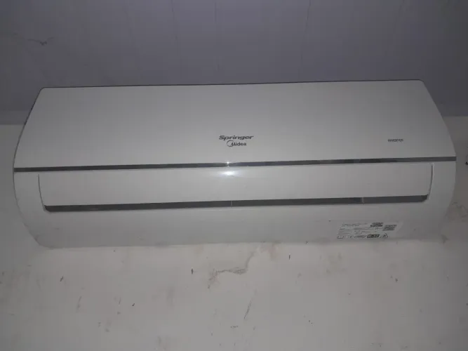 Vende-se uma central 12 mil Btus