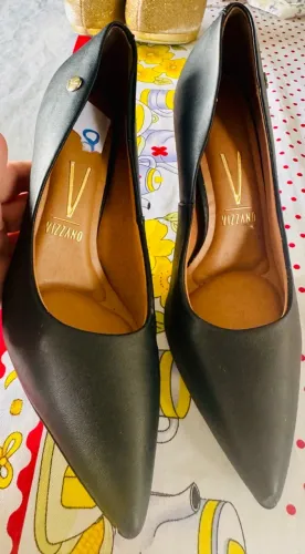 Scarpin vizzano em ótimo estado TAM 36