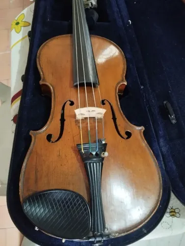 Violino artesanal alemão antigo