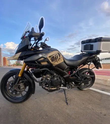 Suzuki v-strom 1000